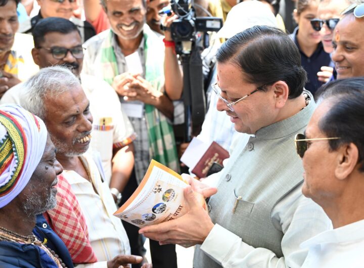 CM धामी ने ऋषिकेश ट्रांजिट कैंप का किया औचक निरीक्षण, श्रद्धालुओं से लिया यात्रा व्यवस्थाओं का फीडबैक