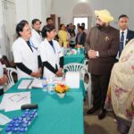लोक भवन नैनीताल में राज्यपाल गुरमीत सिंह ने स्वास्थ्य शिविर का किया निरीक्षण