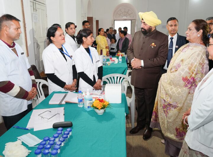 लोक भवन नैनीताल में राज्यपाल गुरमीत सिंह ने स्वास्थ्य शिविर का किया निरीक्षण